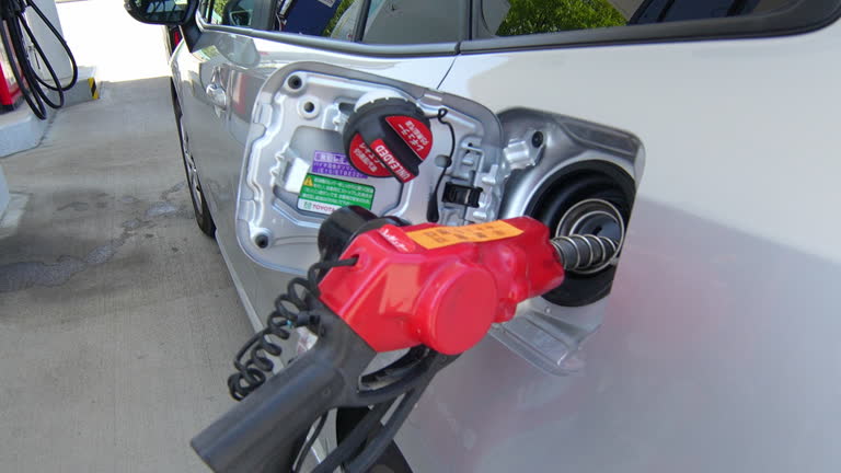 Top 10 Fuel-Efficient Cars to Buy in 2025 Top 10 Fuel-Efficient Cars to Buy in 2025